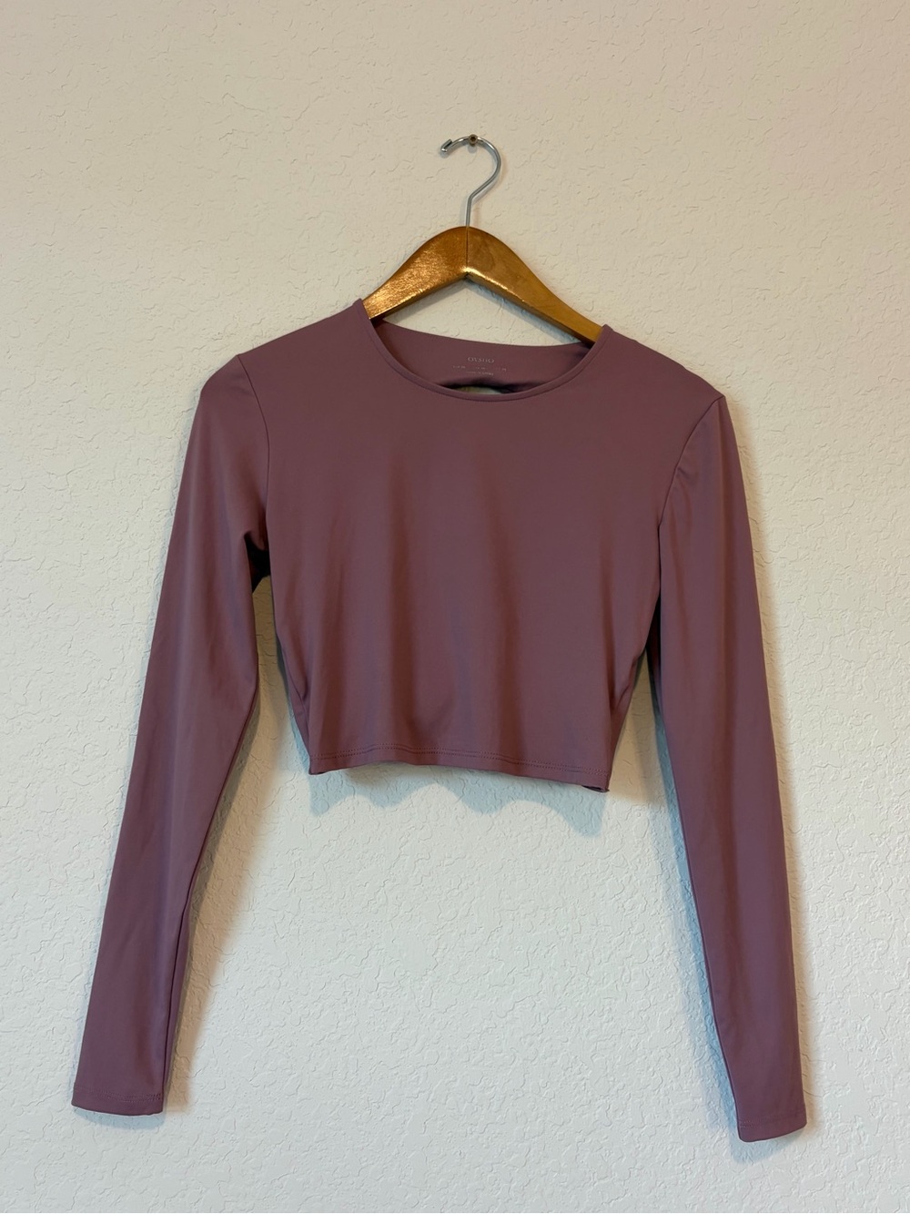 Oysho Cropped Long Sleeve Open Back Tee in Mauve Medium